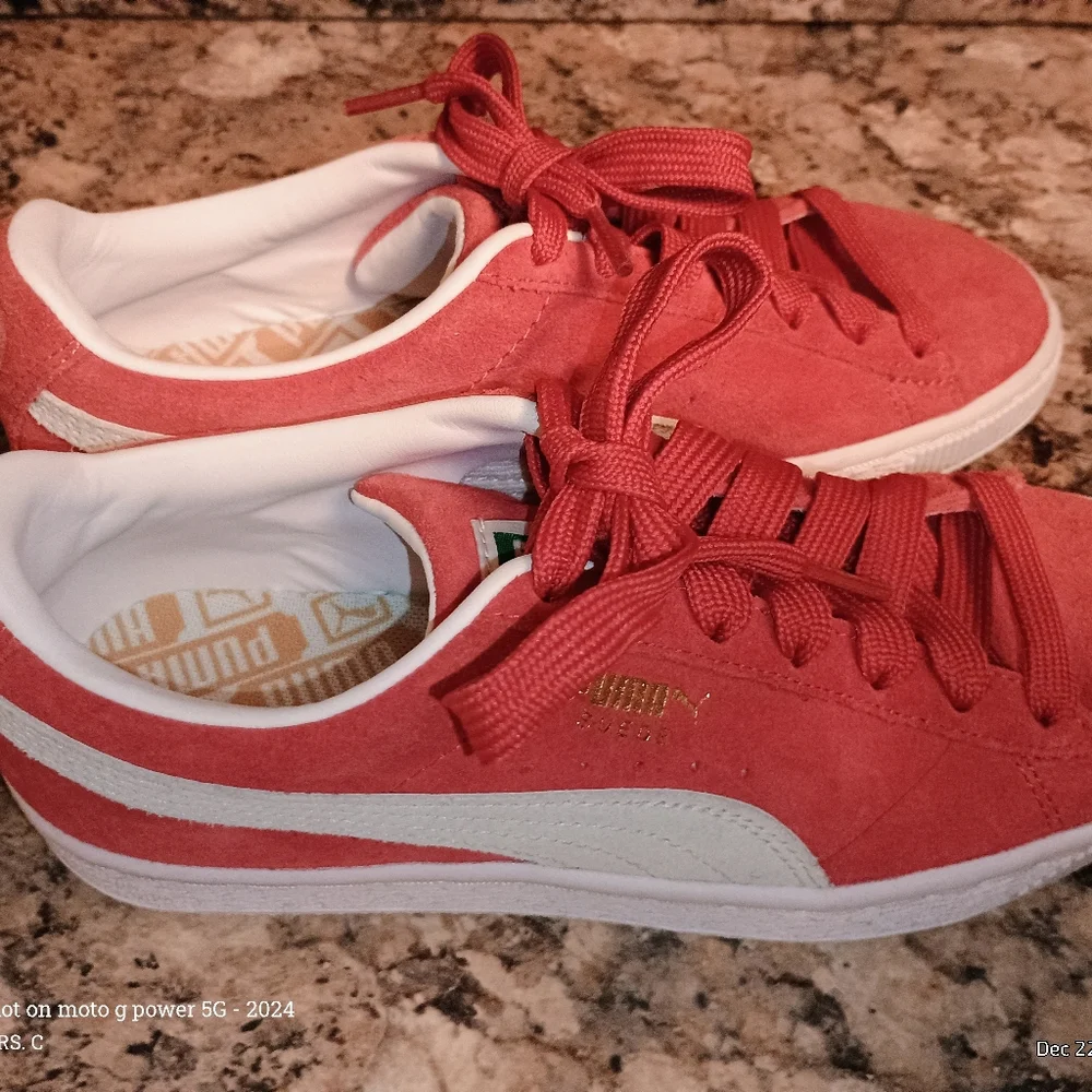 🔥 Puma Vintage‎ Classic Red Suede Sneakers | Women's Size 6 🐾 - Picture 4 of 10
